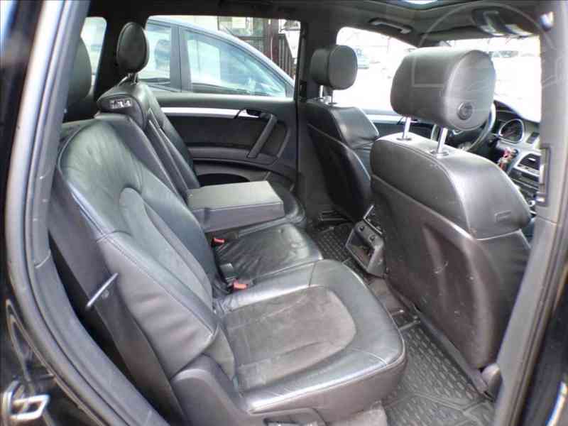 Audi Q7 3,0 TDI S-Line,7míst - foto 14