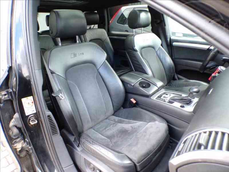 Audi Q7 3,0 TDI S-Line,7míst - foto 16