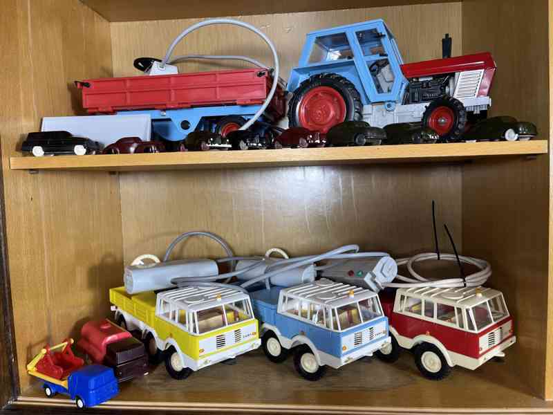 SBÍRÁM STARÉ HRAČKY a HRY všeho druhu - foto 2