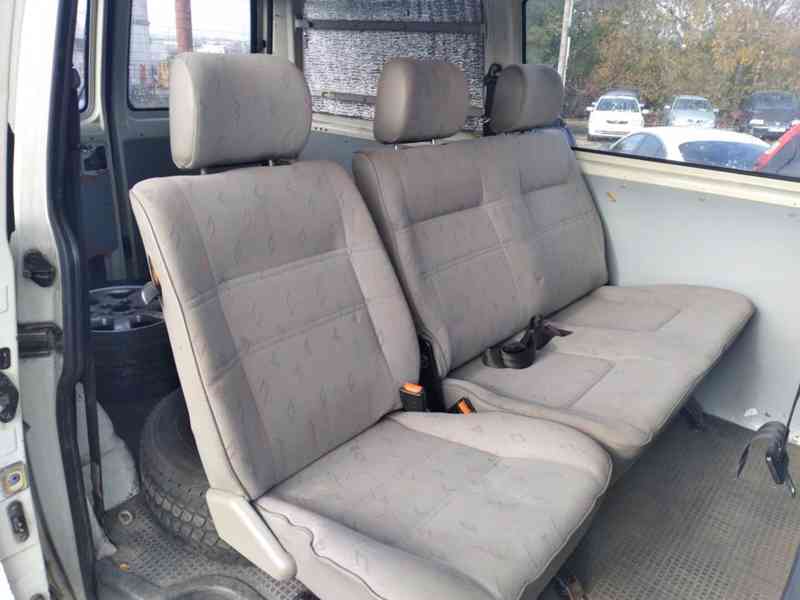 VOLKSWAGEN TRASNPORTÉR T4 2.5 TDI 6 MÍST - foto 9
