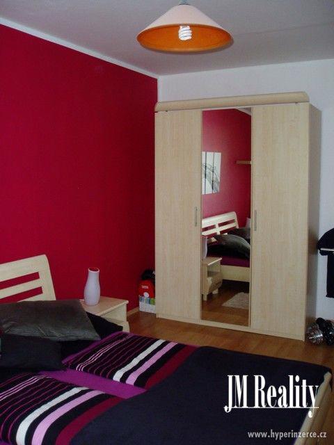 Nadstandardní byt 3+1/L, OV, 85 m2 /zděné jádro/ - Smiřice - foto 8