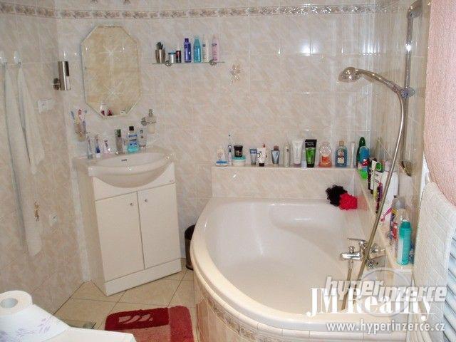 Nadstandardní byt 3+1/L, OV, 85 m2 /zděné jádro/ - Smiřice - foto 9