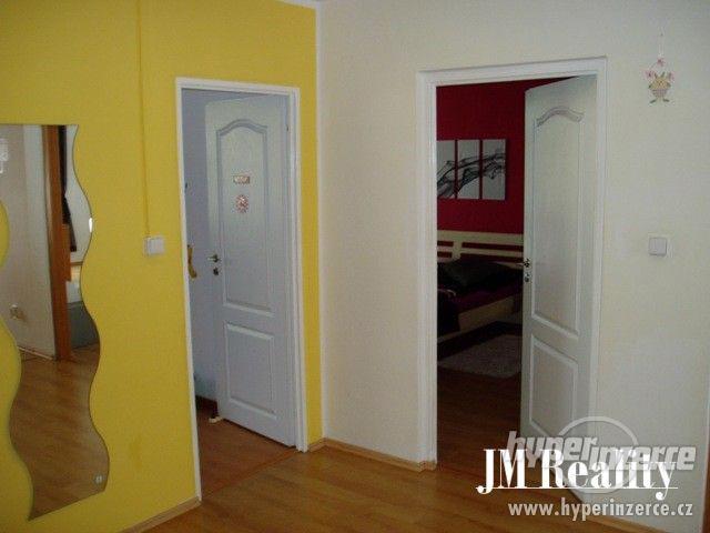 Nadstandardní byt 3+1/L, OV, 85 m2 /zděné jádro/ - Smiřice - foto 12