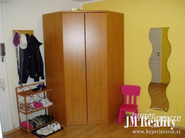 Nadstandardní byt 3+1/L, OV, 85 m2 /zděné jádro/ - Smiřice - foto 14
