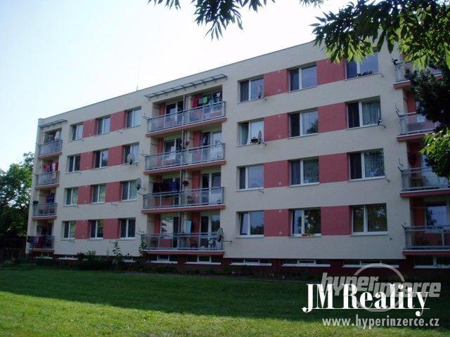 Nadstandardní byt 3+1/L, OV, 85 m2 /zděné jádro/ - Smiřice - foto 16