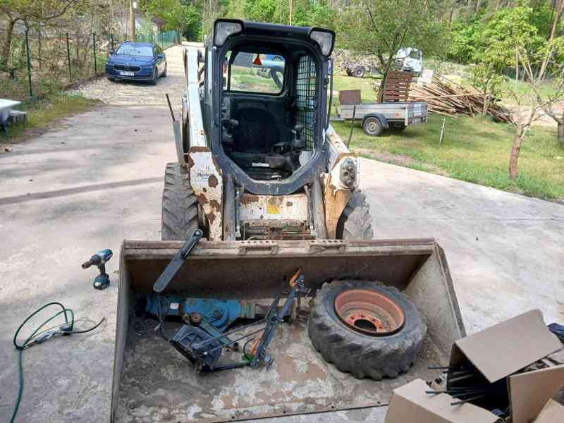 BOBCAT S530, smykem řízený kolový nakladač - foto 8