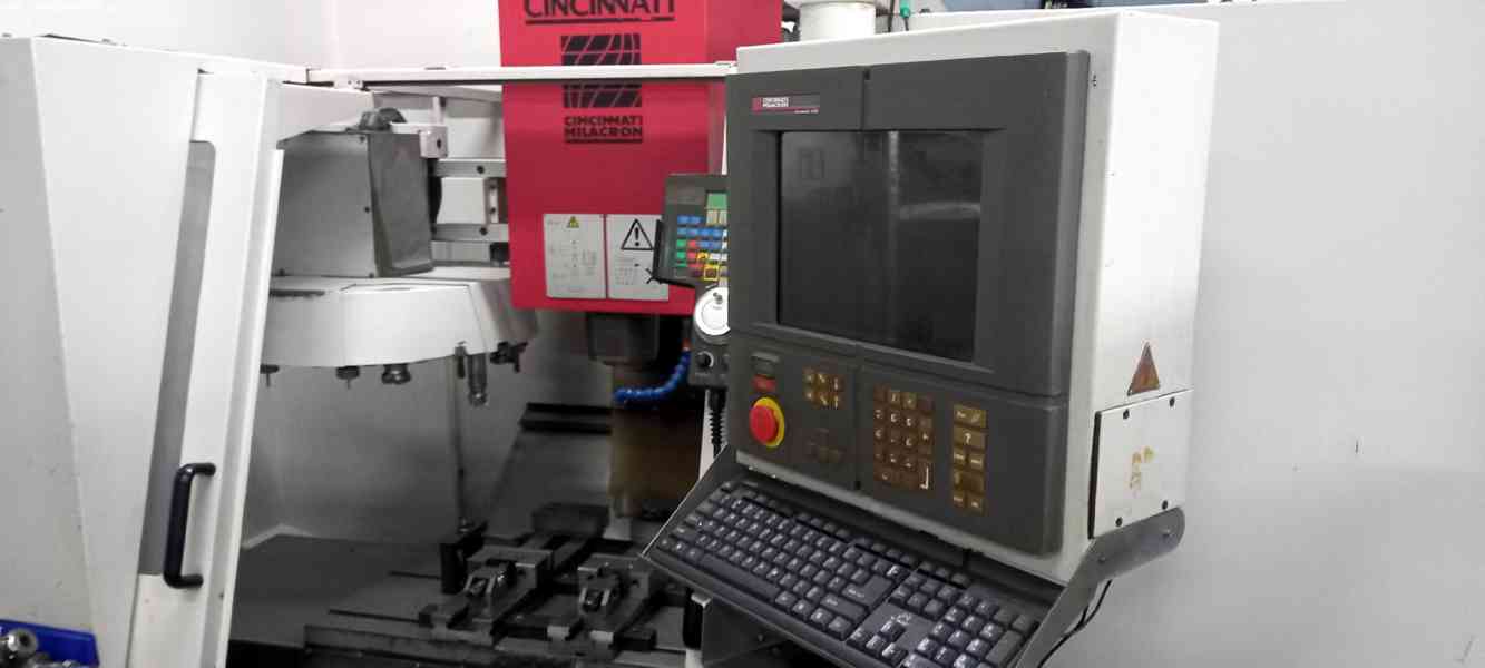 CNC vertikální obráběcí centrum CINCINNATI MILACRON DART 750 - foto 3