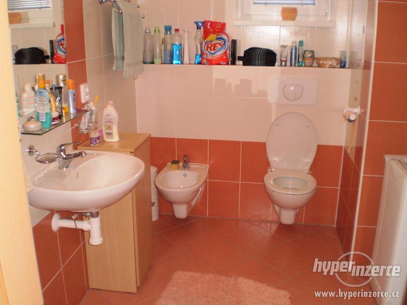 Nabízíme k pronájmu byt 2+KK s 2 balkony v Plzni, U Ježíška - foto 4