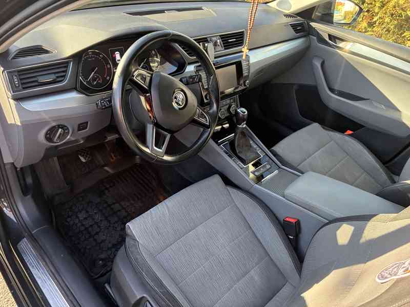 Prodám Škoda Superb III combi  - foto 9