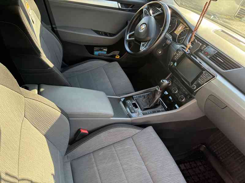 Prodám Škoda Superb III combi  - foto 11