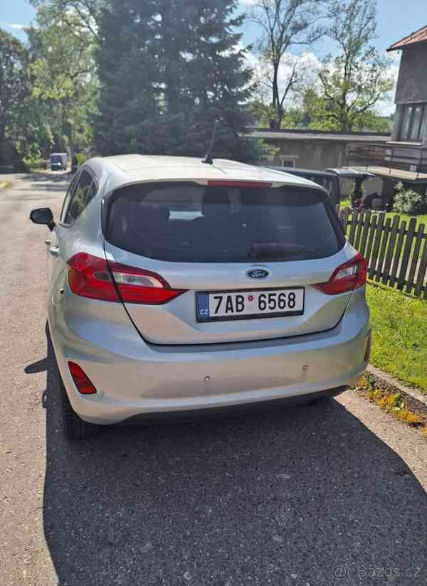 Ford Fiesta 1.5 TDCi 63 kW  - foto 9