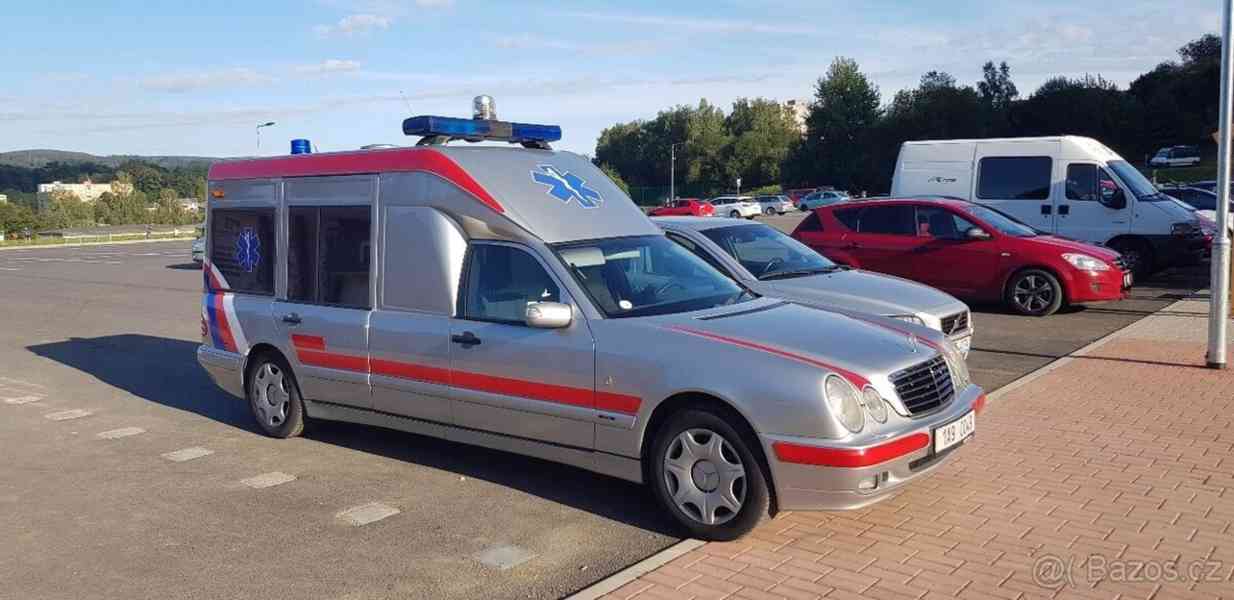 Mercedes-Benz 2,7   Prezidentský sanitní speciál - foto 3