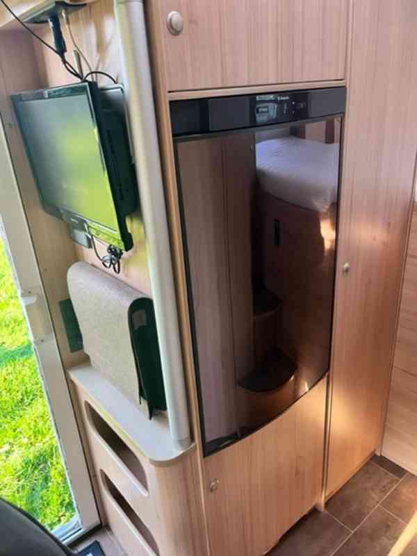 burstner ixeo 670  - foto 10