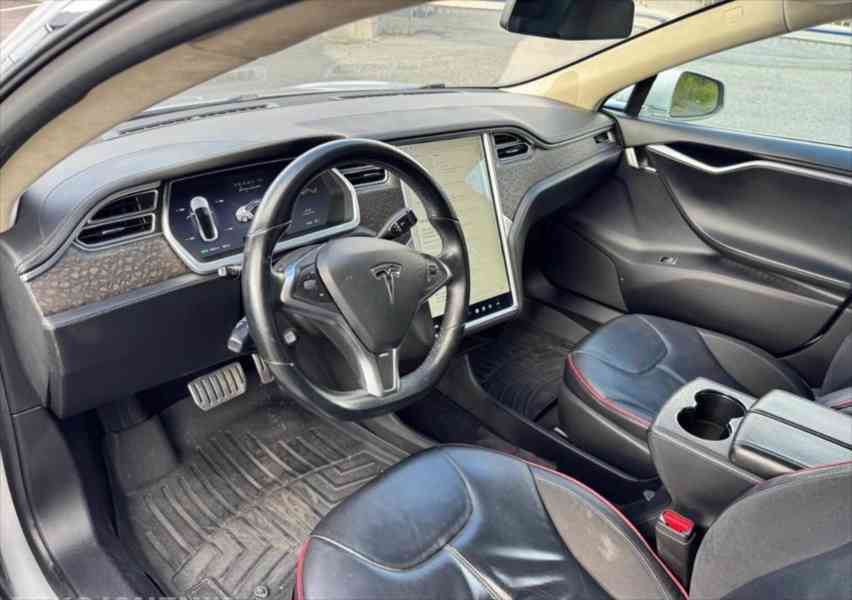 Tesla Model S P85 Signature (2013) - foto 5