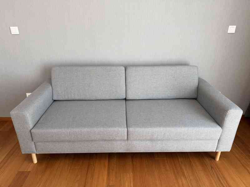 Nová šedá sedačka - foto 2