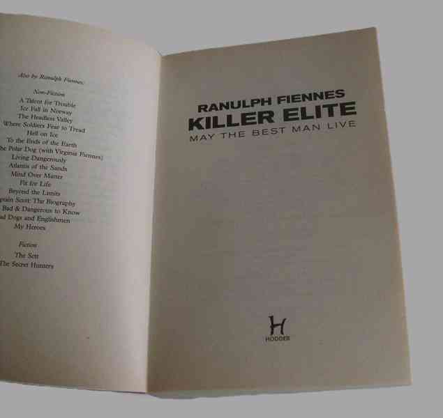 R. Fiennes: Killer Elite.  - foto 2