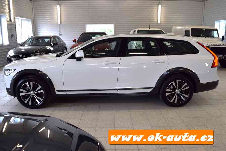 Volvo V90 2.0 D4 CROSS COUNTRY AWD 2019 - foto 2