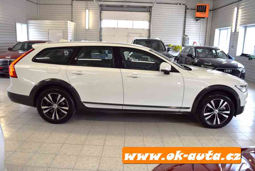 Volvo V90 2.0 D4 CROSS COUNTRY AWD 2019 - foto 6