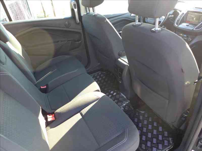 Ford Grand C-MAX 1,5 TDCI TITANIUM NAVI 7 MÍST - foto 9