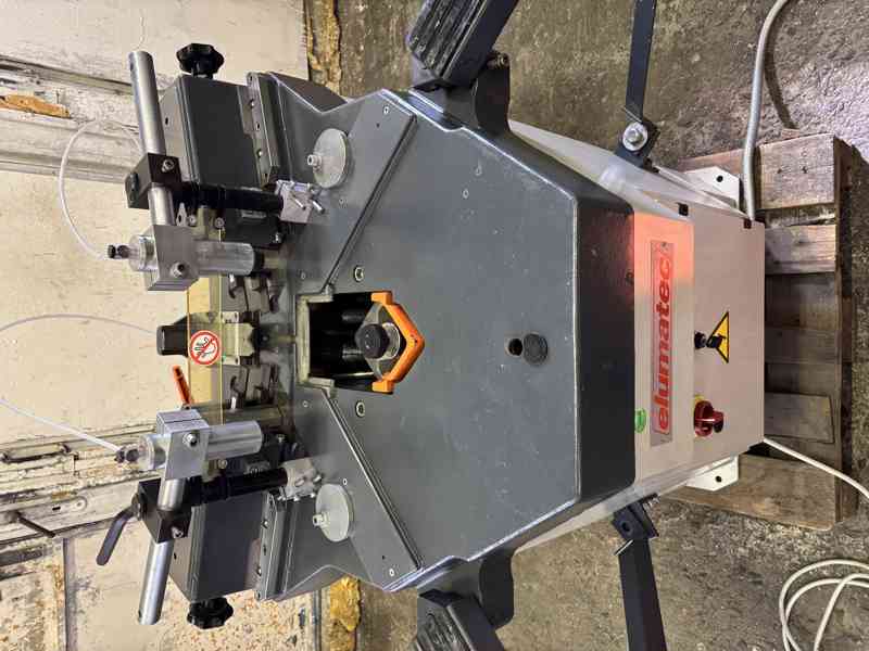 elumatec EP 124 Rohovací lis  - foto 5