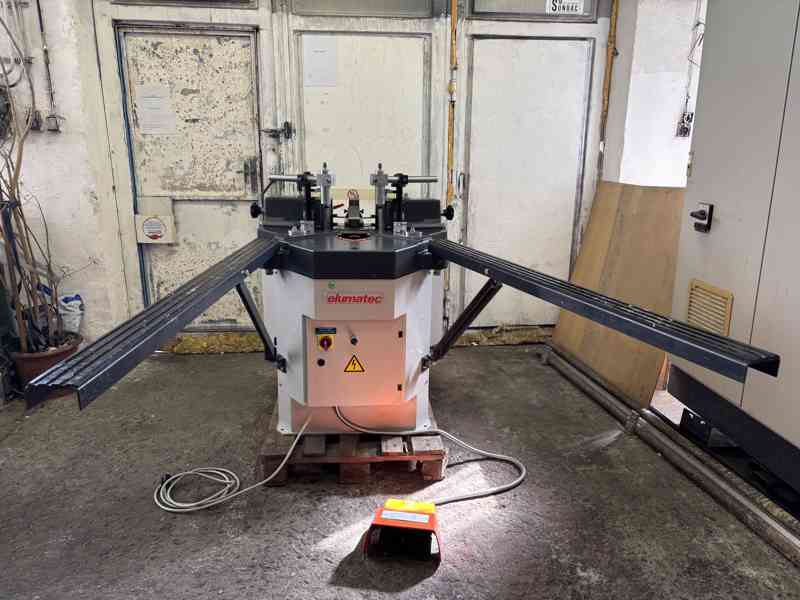 elumatec EP 124 Rohovací lis  - foto 1