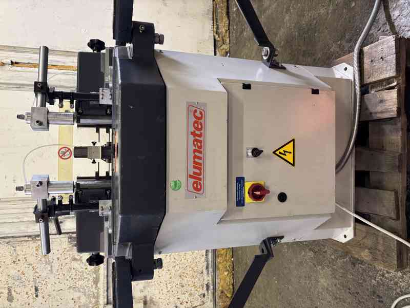 elumatec EP 124 Rohovací lis  - foto 7