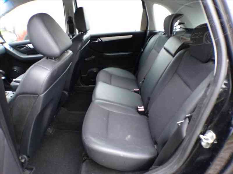 Mercedes-Benz 2,0 200CDI - foto 8