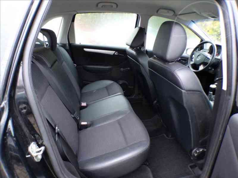 Mercedes-Benz 2,0 200CDI - foto 10