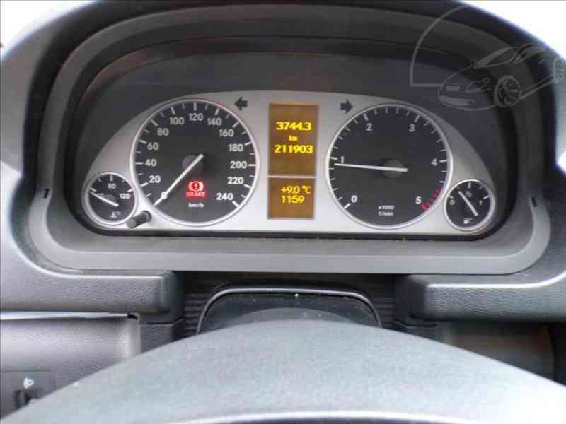 Mercedes-Benz 2,0 200CDI - foto 6