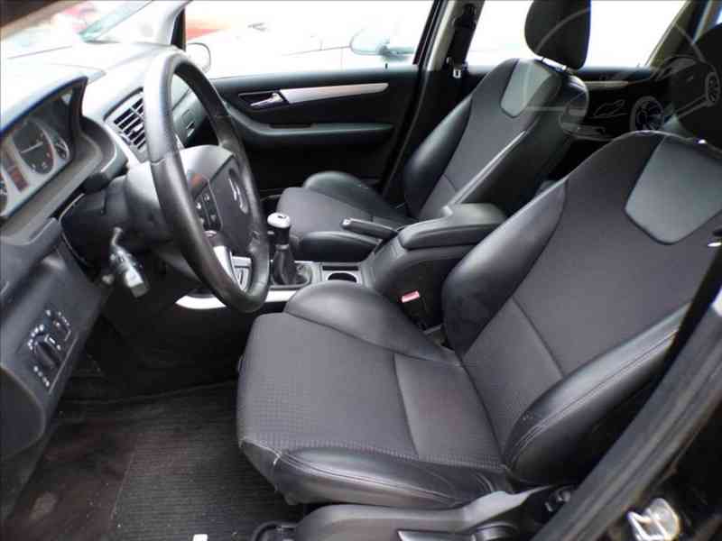 Mercedes-Benz 2,0 200CDI - foto 7