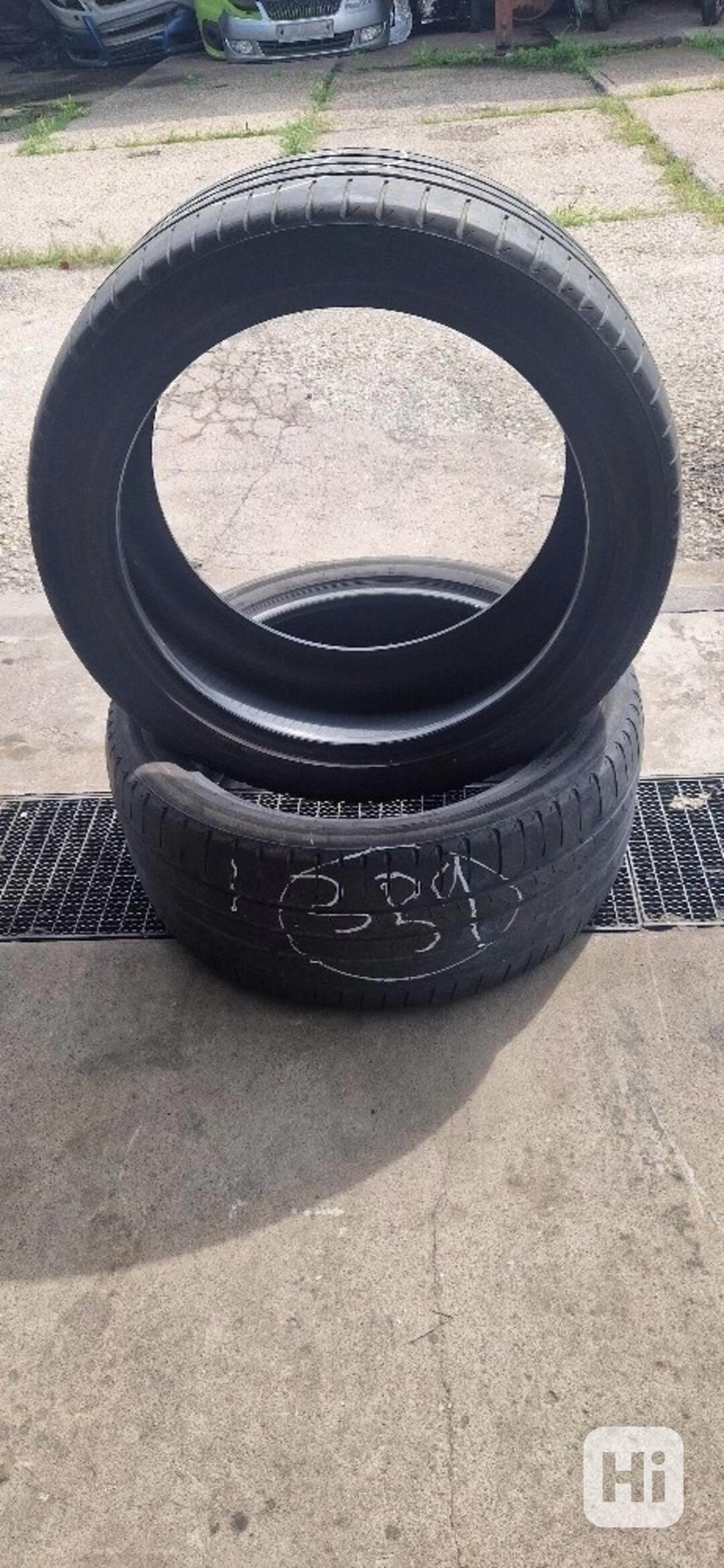 2 Pneu Bridgestone Alenza 001, 285/40 R21 109V letní - foto 1