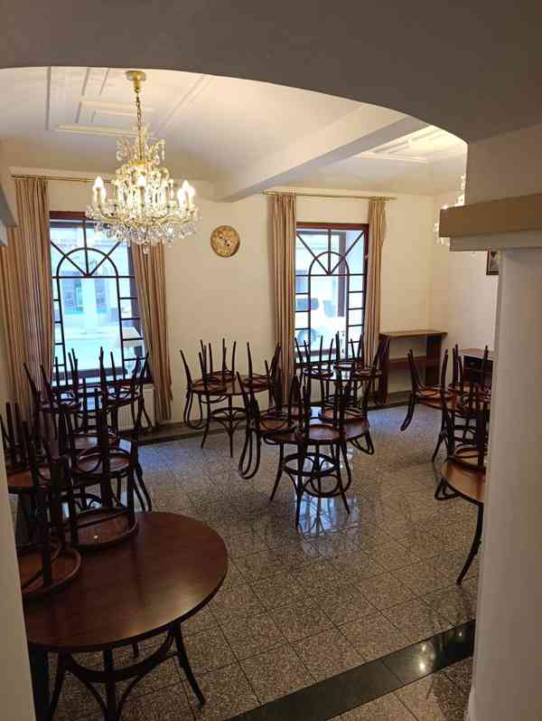 Pronájem komerčních prostor (63 m² a 92 m²), Praha 5 - Anděl - foto 2