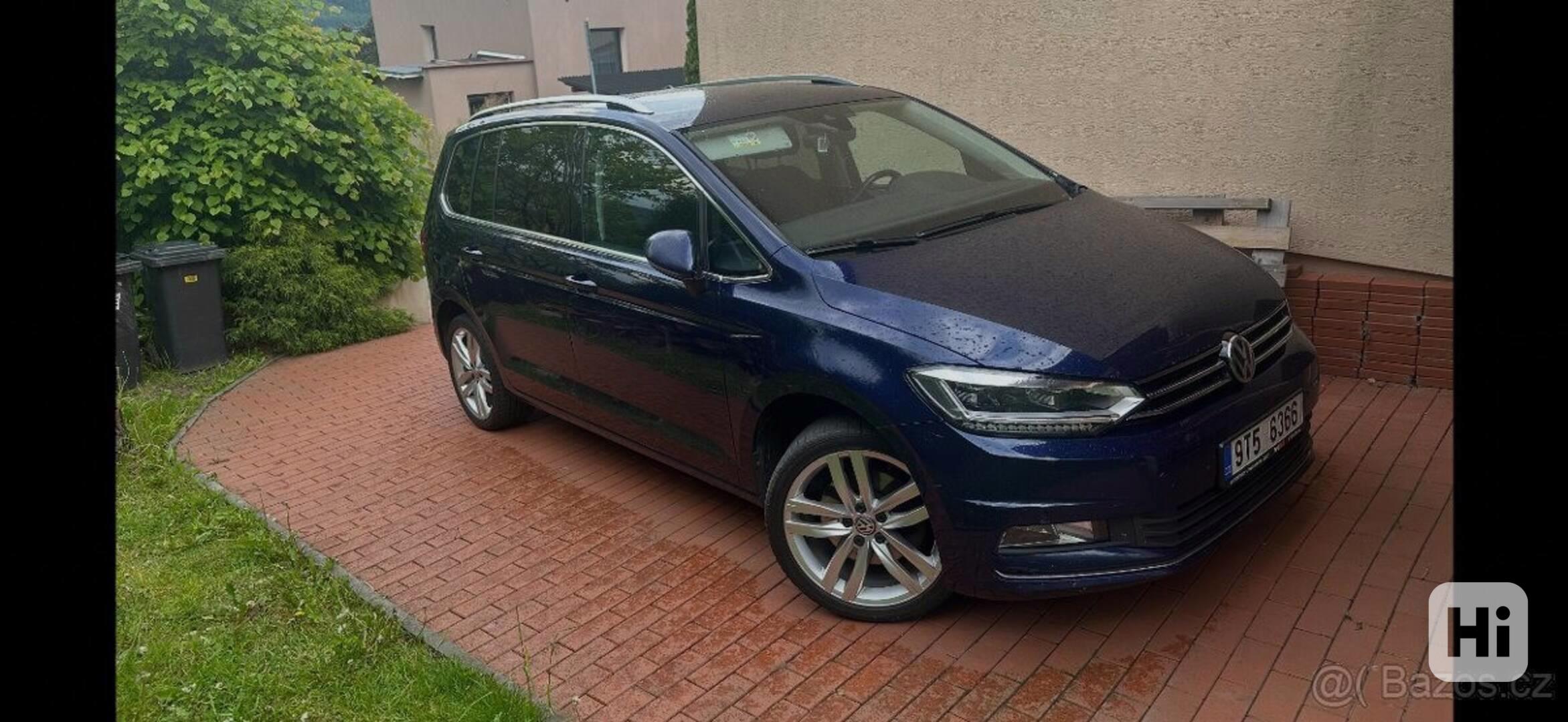 Volkswagen Touran 2,0   tdi (110kw) DSG Highline - foto 1