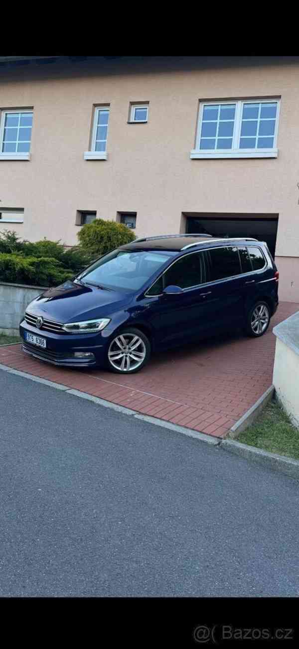 Volkswagen Touran 2,0   tdi (110kw) DSG Highline - foto 4