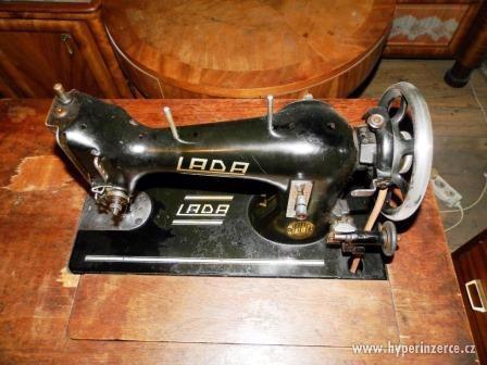 Šicí stroj LADA - foto 2