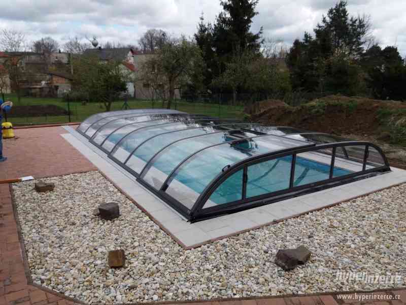 Zastřešení bazénu Antracit 740x360(390)x80 - foto 2