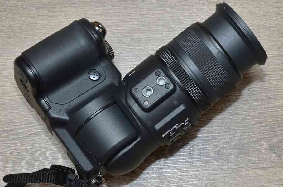 SONY Cyber-Shot DSC-F828 Prof.*8Mpix CCD*7x O.Zoom - foto 6