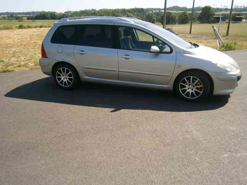 peugeot 307 sw 16 hdi - foto 2