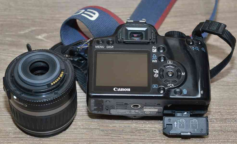 Canon EOS 1000D + Objektiv EF-S 18-55mm 25000 Exp. - foto 2