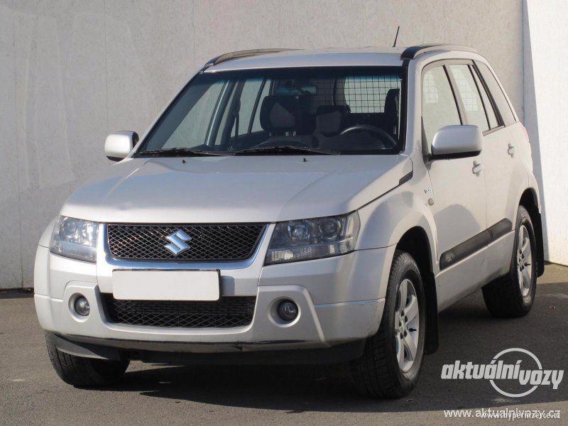 Suzuki Grand Vitara 1.9, nafta, rok 2007 - foto 2