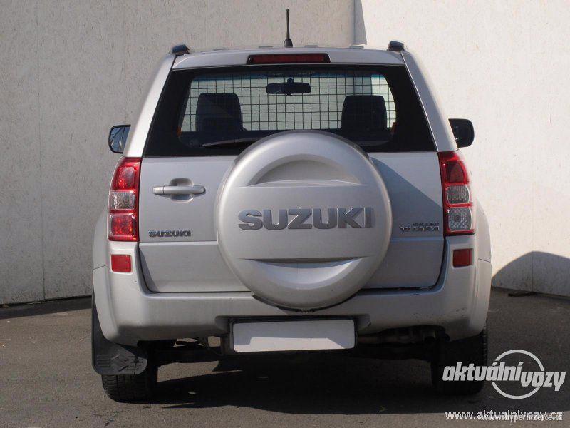 Suzuki Grand Vitara 1.9, nafta, rok 2007 - foto 8