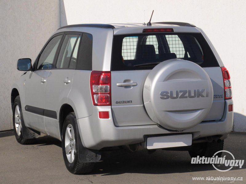 Suzuki Grand Vitara 1.9, nafta, rok 2007 - foto 13