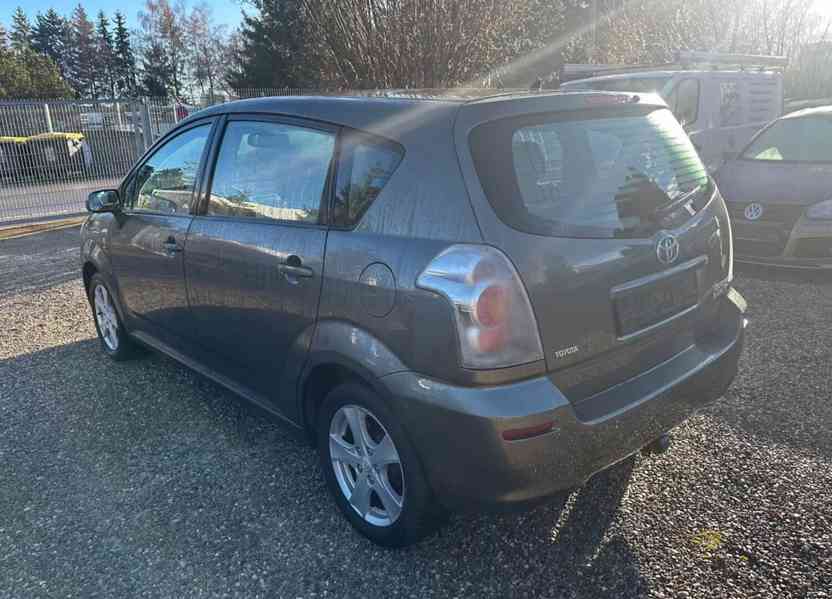 Toyota Corolla Verso 1.8i Executive benzín 95kw - foto 4