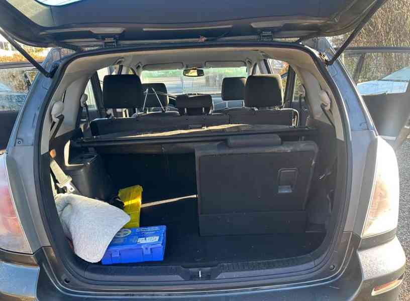 Toyota Corolla Verso 1.8i Executive benzín 95kw - foto 10