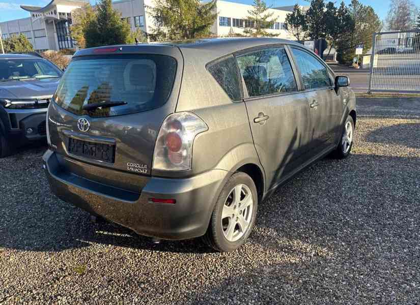 Toyota Corolla Verso 1.8i Executive benzín 95kw - foto 3