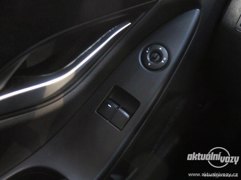 Hyundai ix20 1.4, benzín, rok 2012 - foto 5