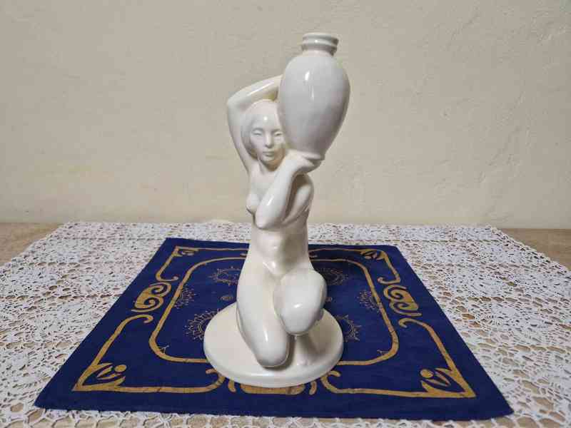 Krásná keramická plastika Dívčí Akt Horní Bříza Signace - foto 2