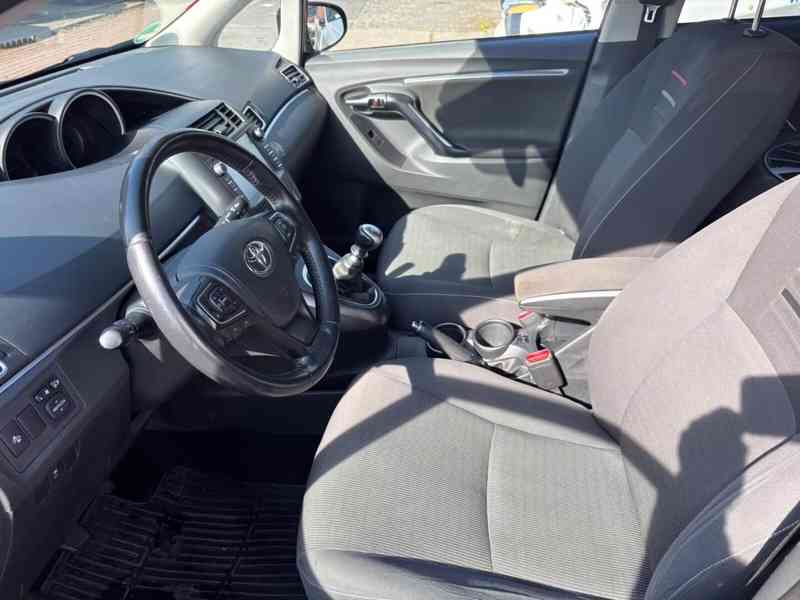 Toyota Verso 1,8i Edition-S+ benzín 108kw - foto 4