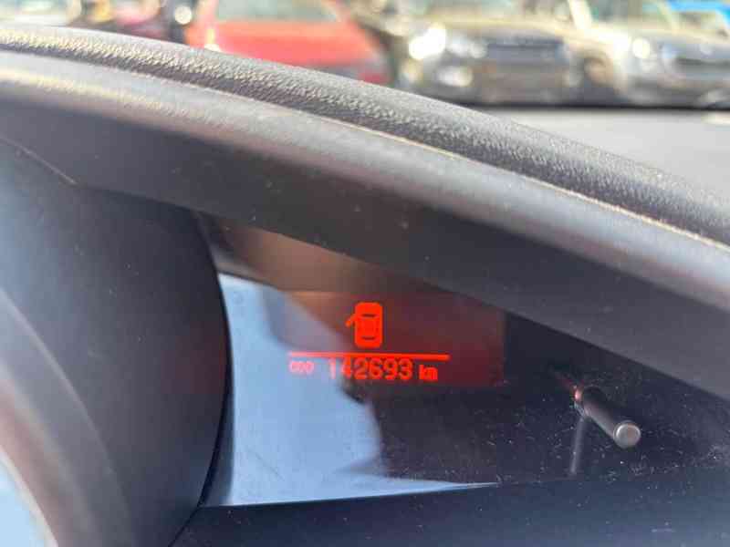 Toyota Verso 1,8i Edition-S+ benzín 108kw - foto 23
