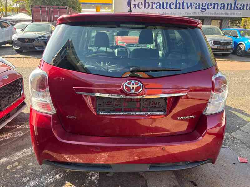 Toyota Verso 1,8i Edition-S+ benzín 108kw - foto 19